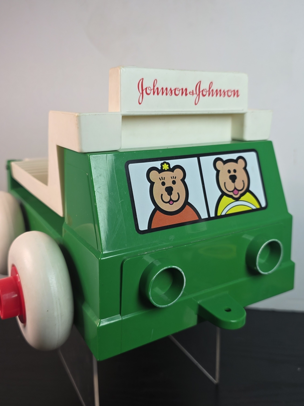 Vintage 1983 Johnson & Johnson Stack & Dump Truck Made in USA